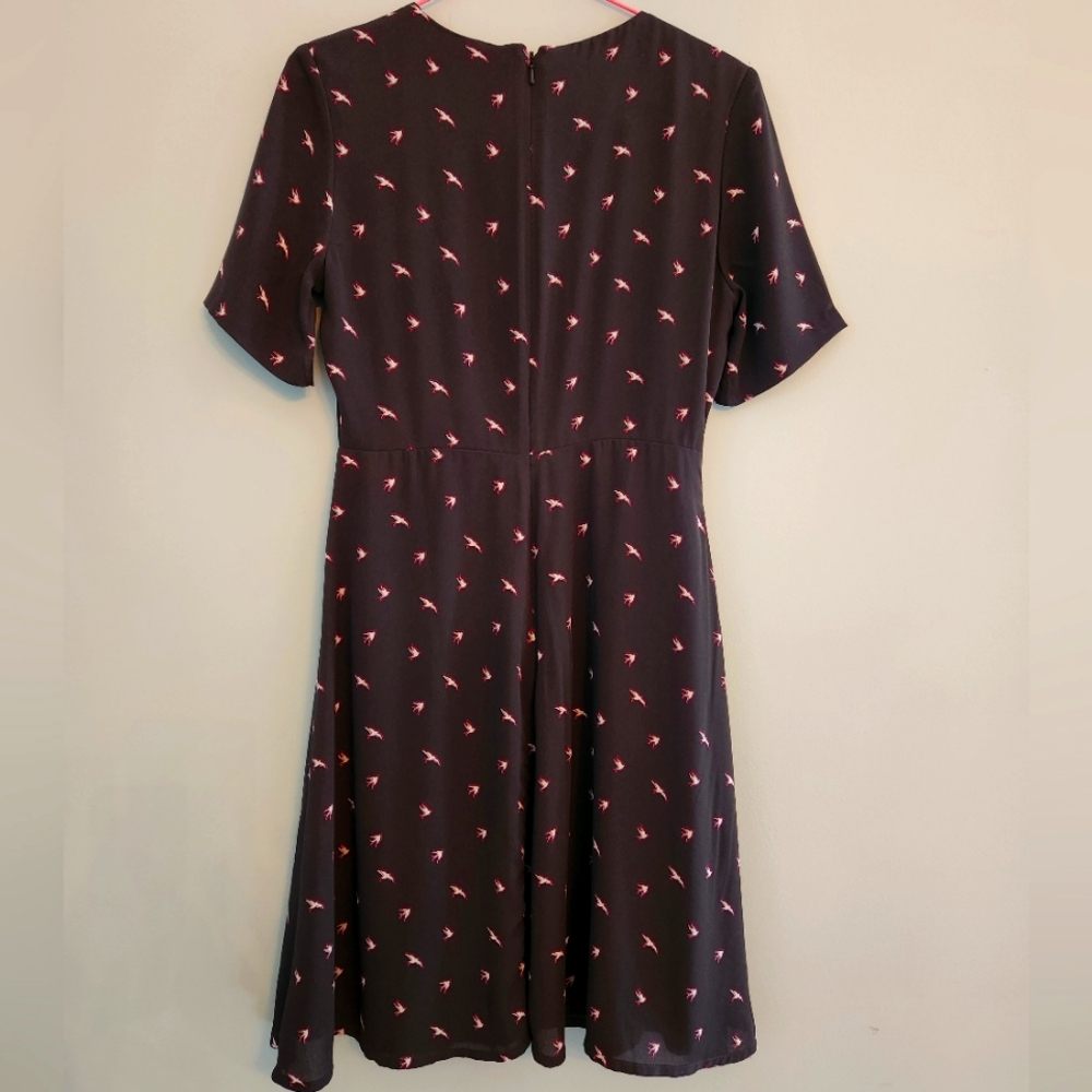 NWT Banana Republic Gray Dress with White and Pink Birds.  Beautiful pattern. - Picture 5 of 5